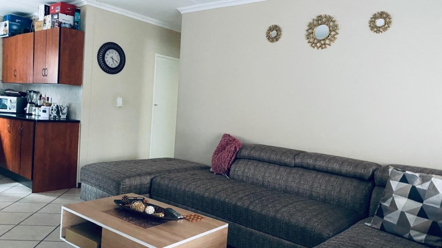 2 Bedroom Property for Sale in Halfway House Gauteng