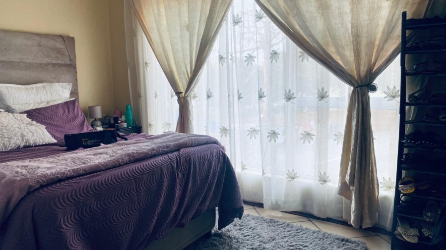 2 Bedroom Property for Sale in Halfway House Gauteng