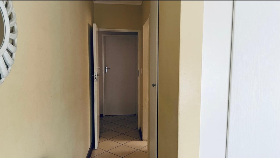 2 Bedroom Property for Sale in Halfway House Gauteng