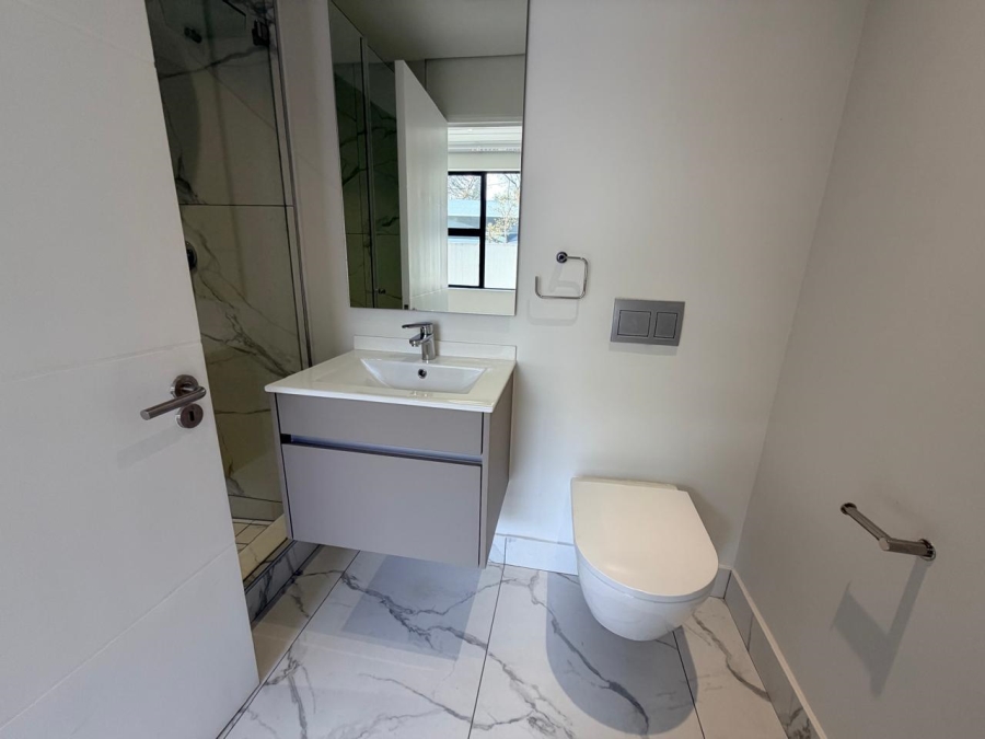 To Let 2 Bedroom Property for Rent in Sandringham Gauteng