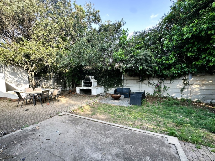 To Let 3 Bedroom Property for Rent in Northwold Gauteng