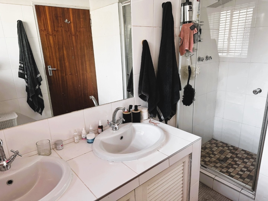 To Let 3 Bedroom Property for Rent in Northwold Gauteng