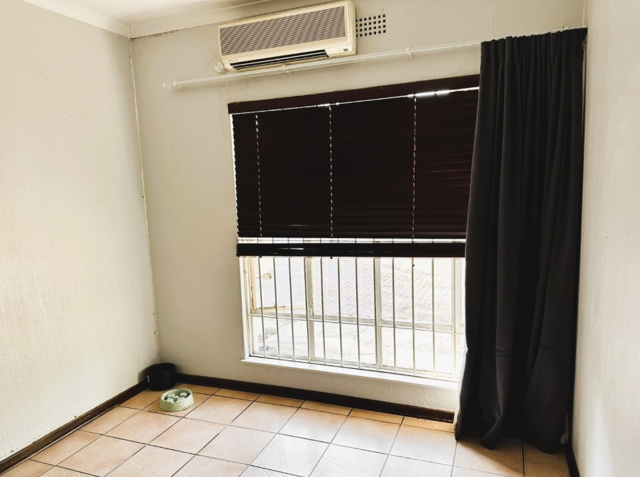 To Let 3 Bedroom Property for Rent in Northwold Gauteng