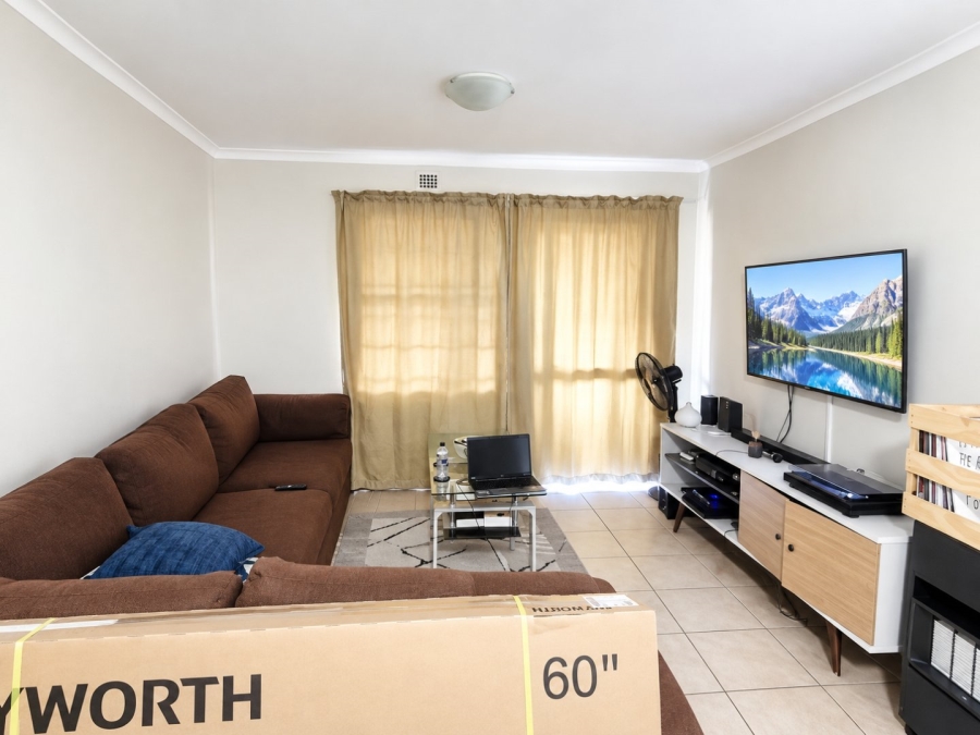 To Let 2 Bedroom Property for Rent in Noordwyk Gauteng