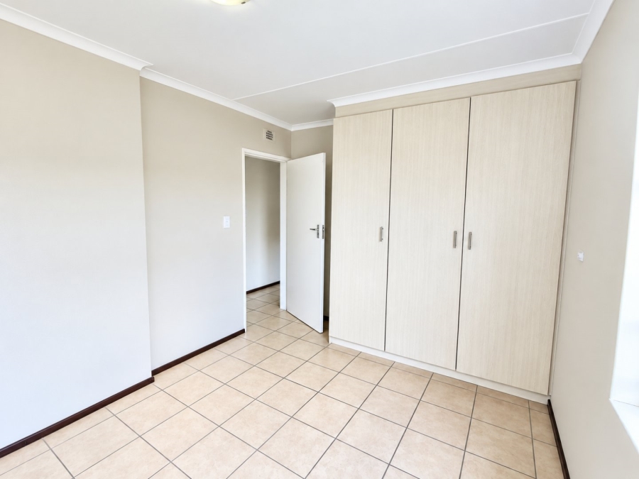 2 Bedroom Property for Sale in Noordwyk Gauteng