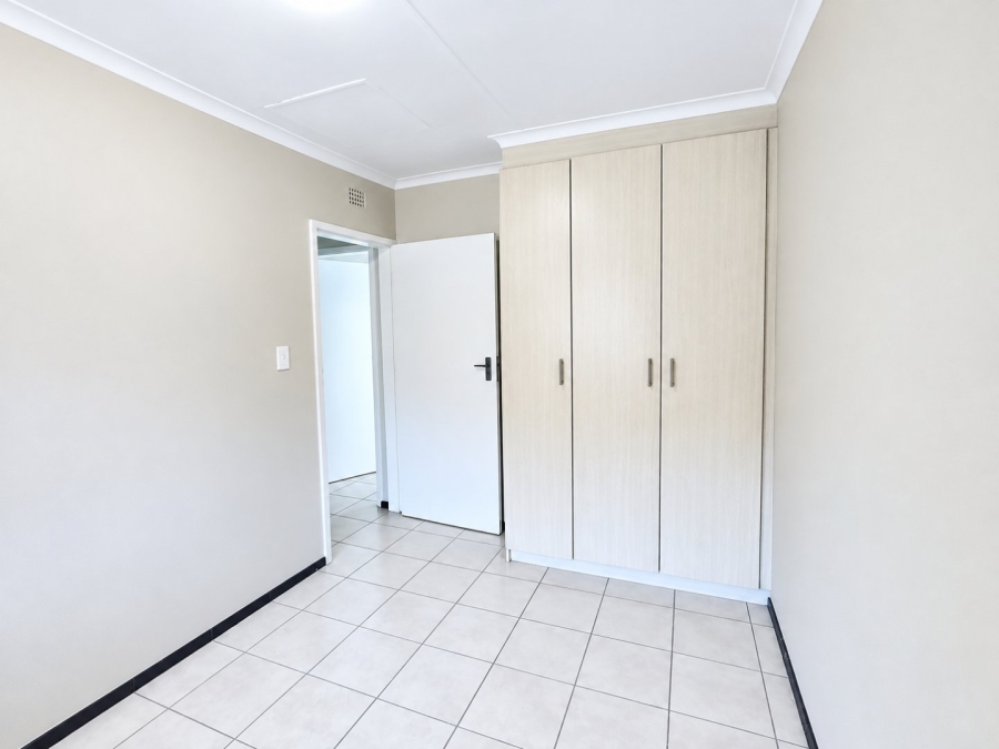 2 Bedroom Property for Sale in Noordwyk Gauteng