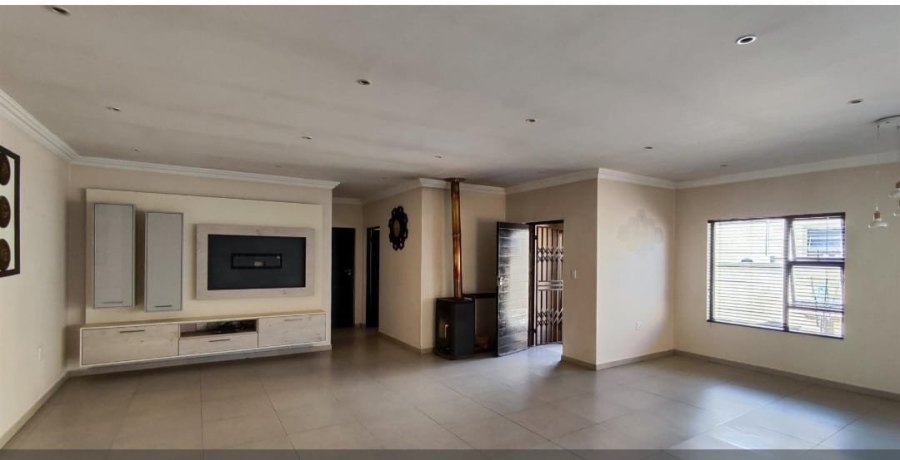 3 Bedroom Property for Sale in Brentwood Park AH Gauteng
