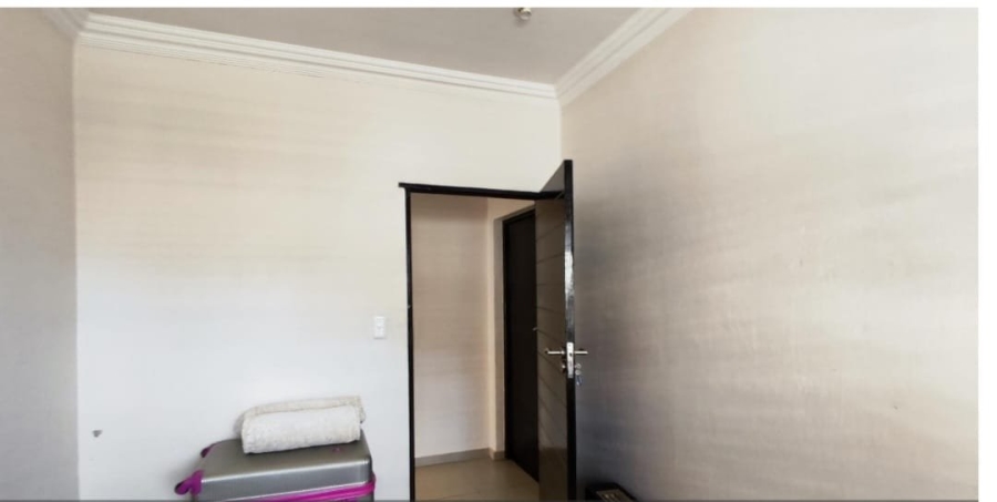 3 Bedroom Property for Sale in Brentwood Park AH Gauteng