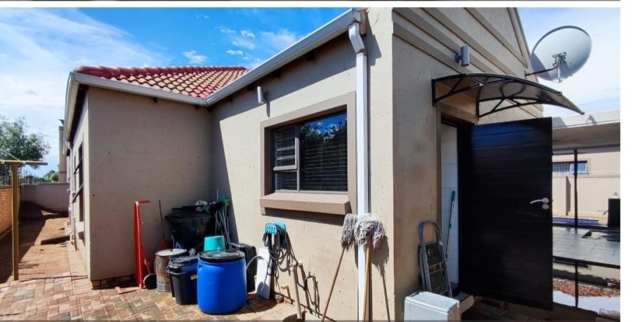 3 Bedroom Property for Sale in Brentwood Park AH Gauteng
