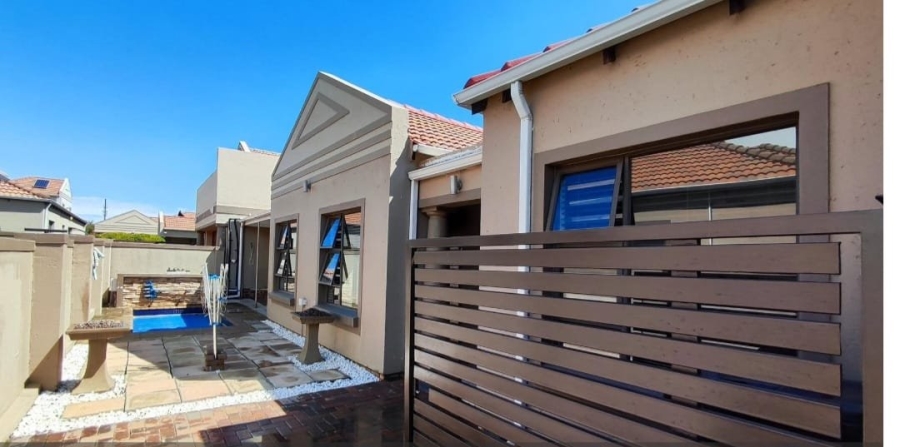 3 Bedroom Property for Sale in Brentwood Park AH Gauteng