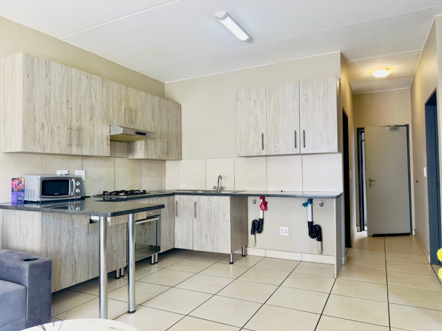 2 Bedroom Property for Sale in Glen Austin Gauteng