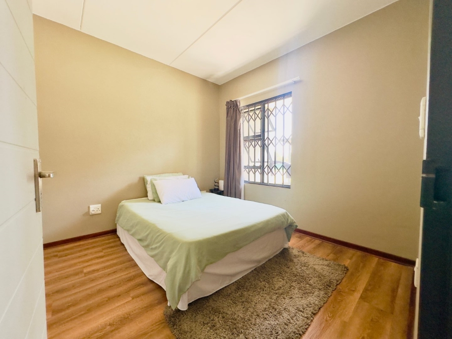 2 Bedroom Property for Sale in Glen Austin Gauteng