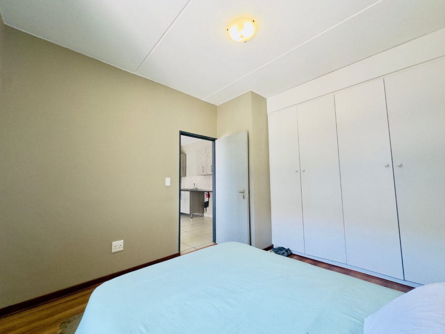 2 Bedroom Property for Sale in Glen Austin Gauteng