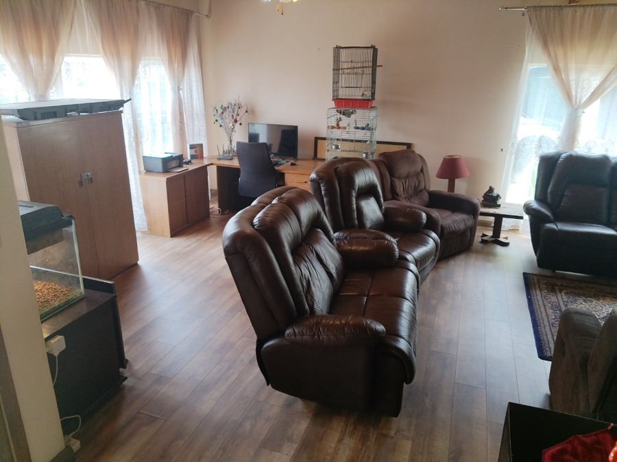4 Bedroom Property for Sale in Rensburg Gauteng
