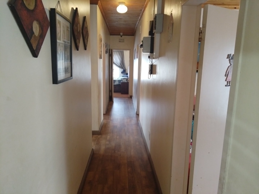 4 Bedroom Property for Sale in Rensburg Gauteng