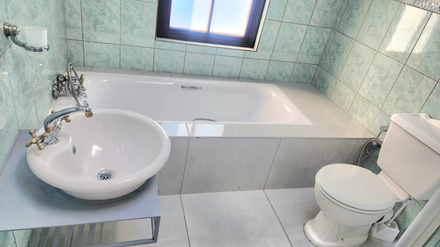 5 Bedroom Property for Sale in Kyalami Gauteng