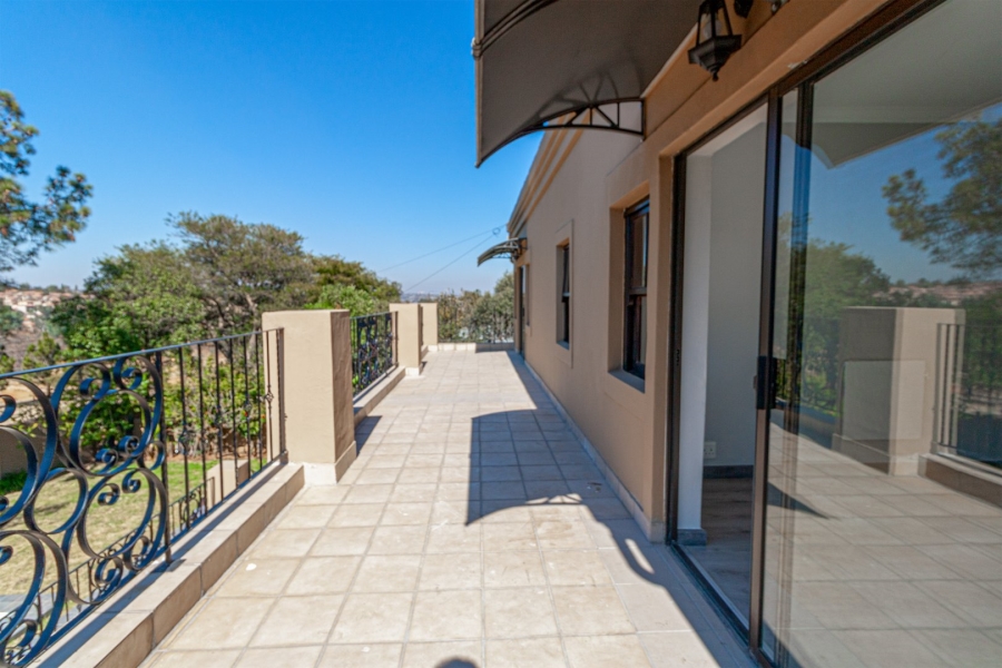 5 Bedroom Property for Sale in Kyalami Gauteng