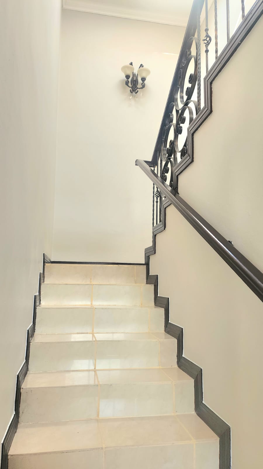 5 Bedroom Property for Sale in Kyalami Gauteng