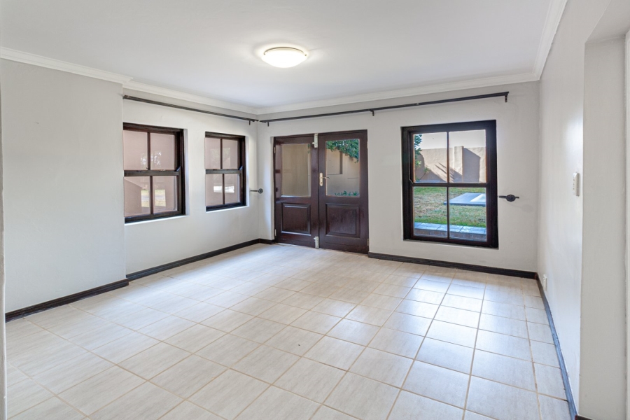 5 Bedroom Property for Sale in Kyalami Gauteng