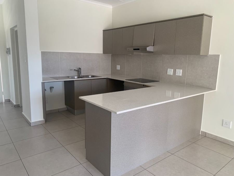 To Let 2 Bedroom Property for Rent in Greenstone Hill Gauteng