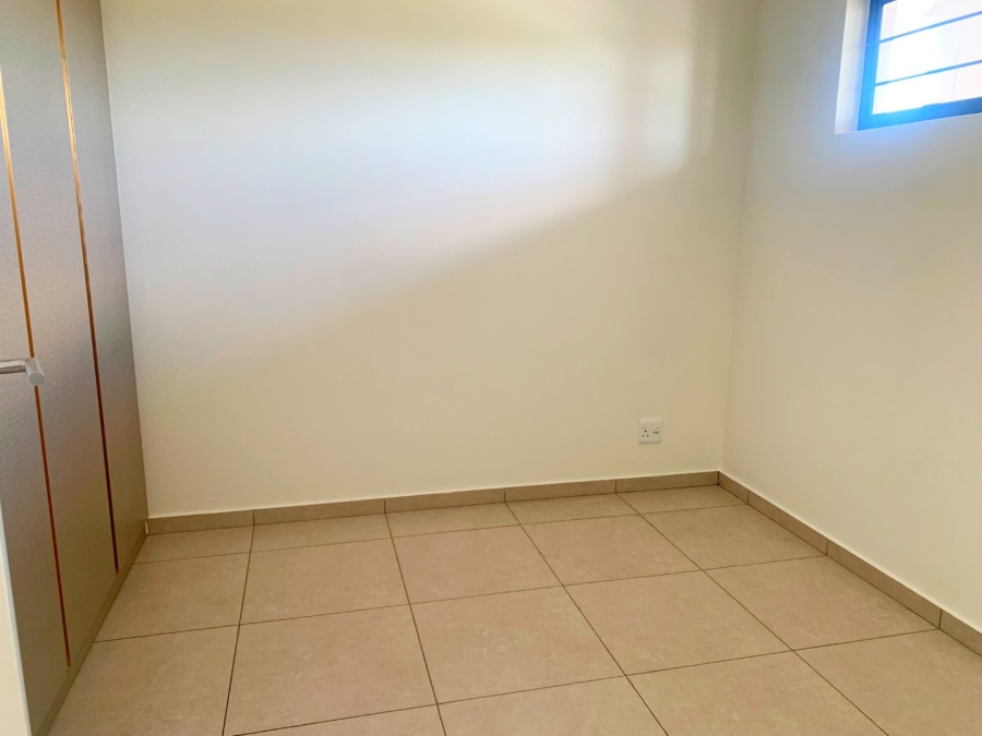 To Let 2 Bedroom Property for Rent in Greenstone Hill Gauteng