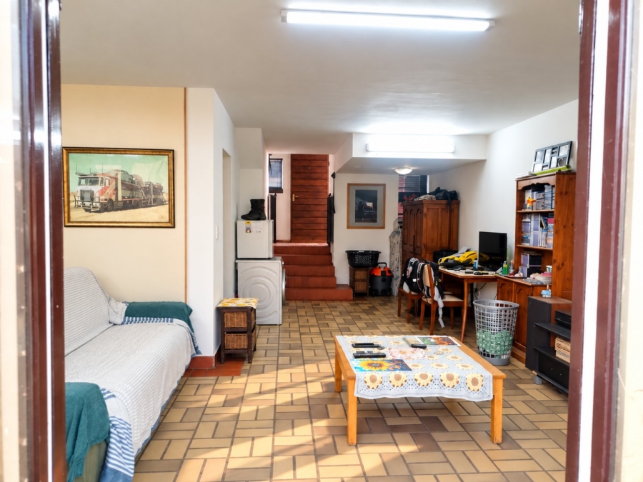 3 Bedroom Property for Sale in Die Wilgers Gauteng