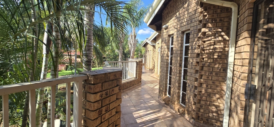 6 Bedroom Property for Sale in Amandasig Gauteng