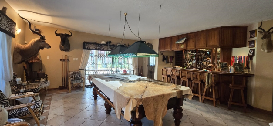 6 Bedroom Property for Sale in Amandasig Gauteng