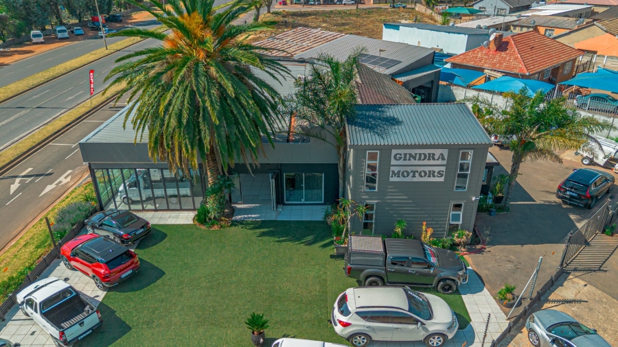 Commercial Property for Sale in Rhodesfield Gauteng