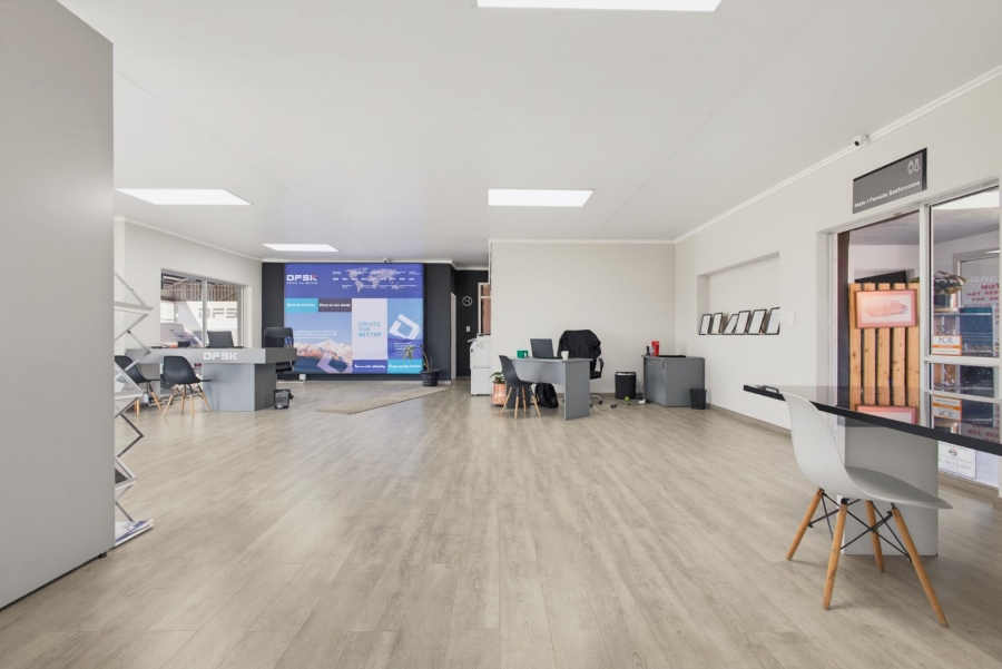 Commercial Property for Sale in Rhodesfield Gauteng