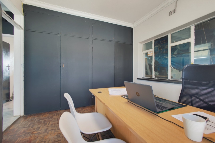 Commercial Property for Sale in Rhodesfield Gauteng