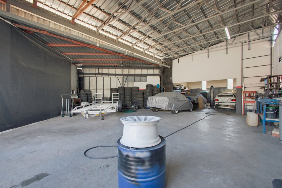 Commercial Property for Sale in Rhodesfield Gauteng