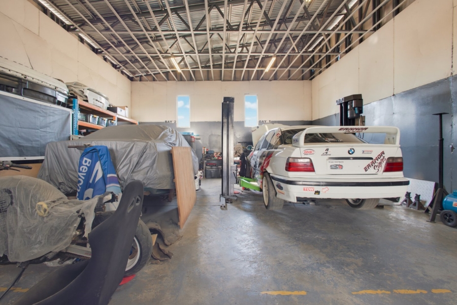 Commercial Property for Sale in Rhodesfield Gauteng