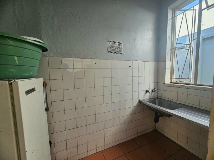 7 Bedroom Property for Sale in Orange Grove Gauteng