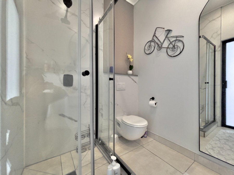 To Let 2 Bedroom Property for Rent in The Polofields Gauteng