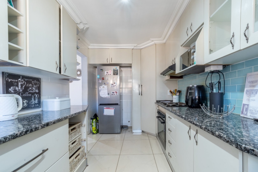 To Let 3 Bedroom Property for Rent in Northwold Gardens Gauteng