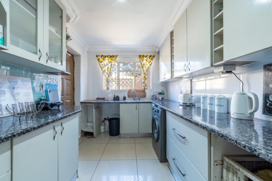 To Let 3 Bedroom Property for Rent in Northwold Gardens Gauteng
