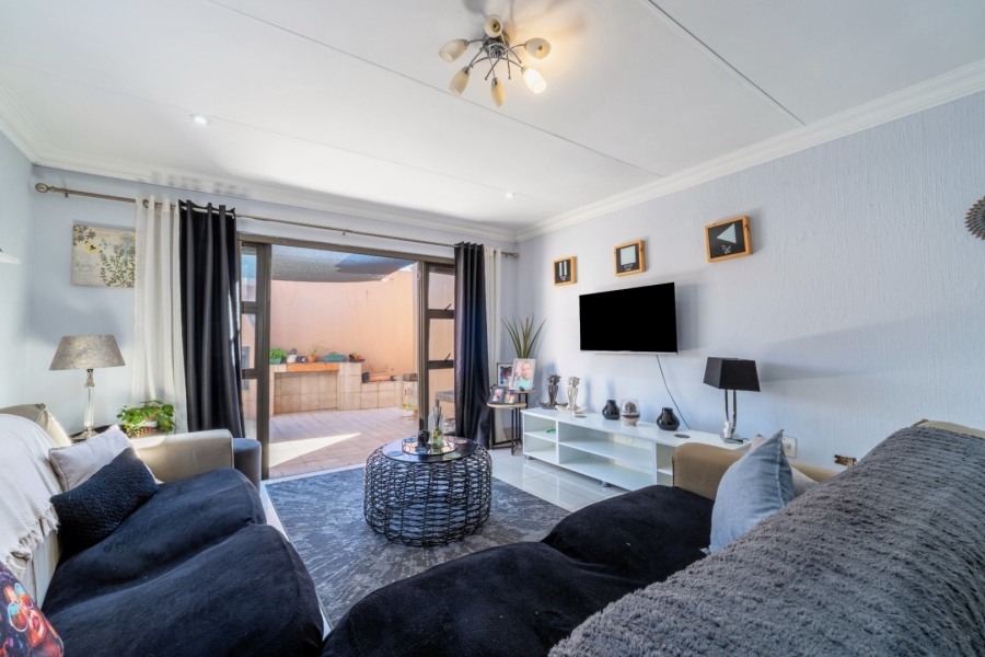 To Let 3 Bedroom Property for Rent in Northwold Gardens Gauteng