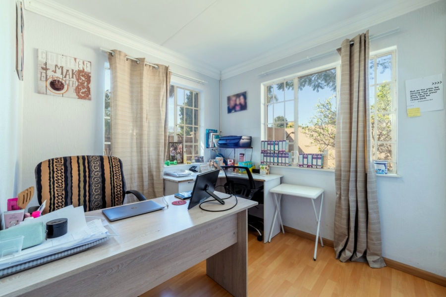 To Let 3 Bedroom Property for Rent in Northwold Gardens Gauteng