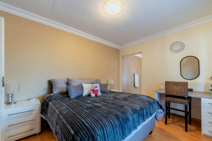 To Let 3 Bedroom Property for Rent in Northwold Gardens Gauteng