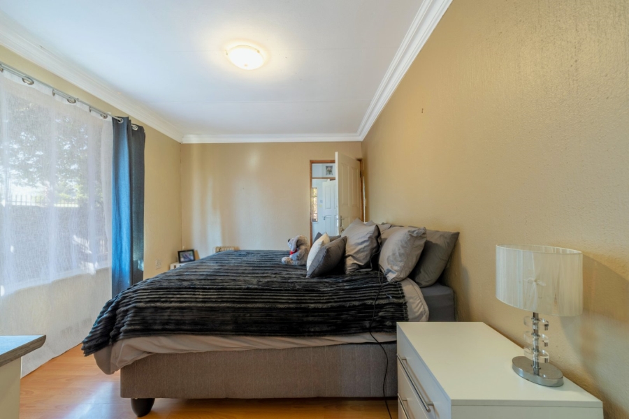 To Let 3 Bedroom Property for Rent in Northwold Gardens Gauteng