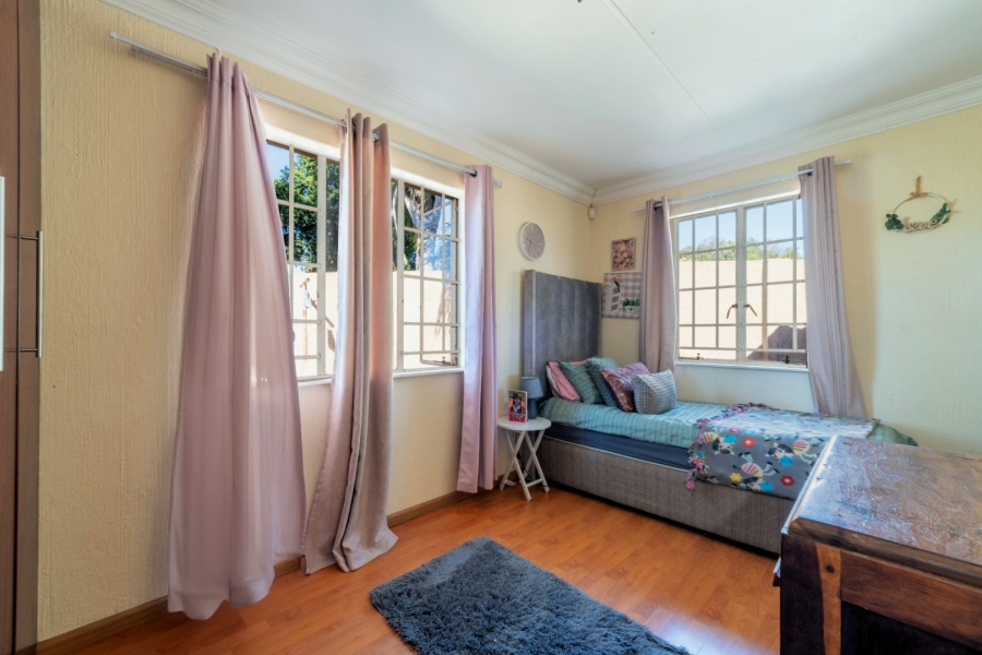 To Let 3 Bedroom Property for Rent in Northwold Gardens Gauteng