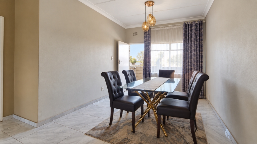 3 Bedroom Property for Sale in Three Rivers Proper Gauteng