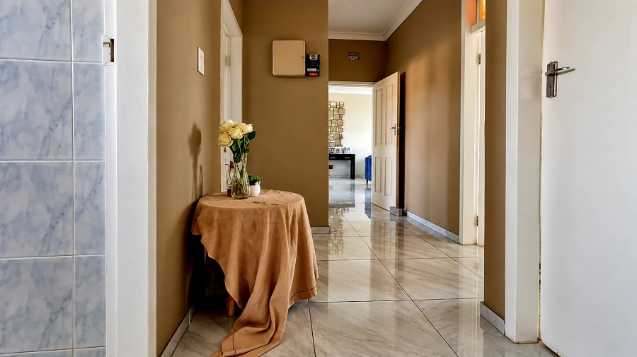 3 Bedroom Property for Sale in Three Rivers Proper Gauteng