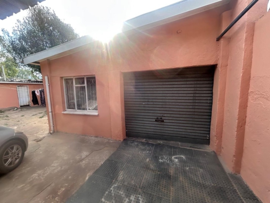 4 Bedroom Property for Sale in Bezuidenhout Valley Gauteng