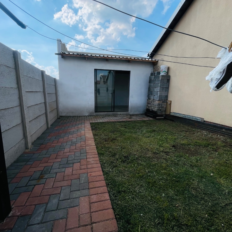 3 Bedroom Property for Sale in Sky City Gauteng