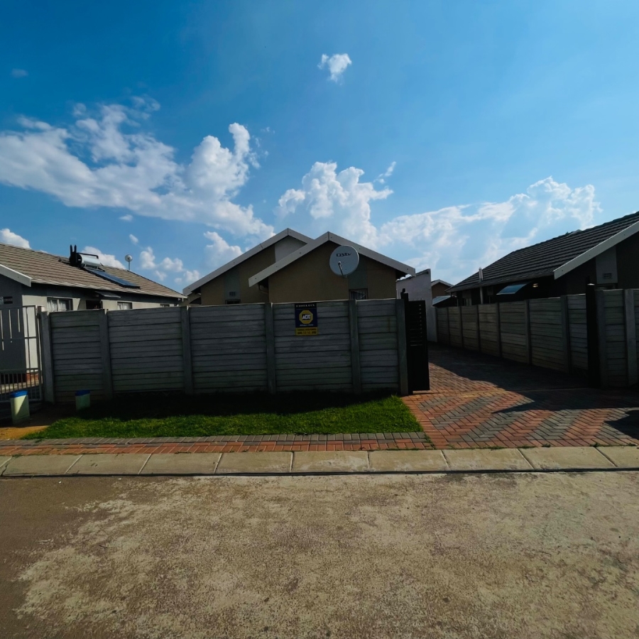 3 Bedroom Property for Sale in Sky City Gauteng