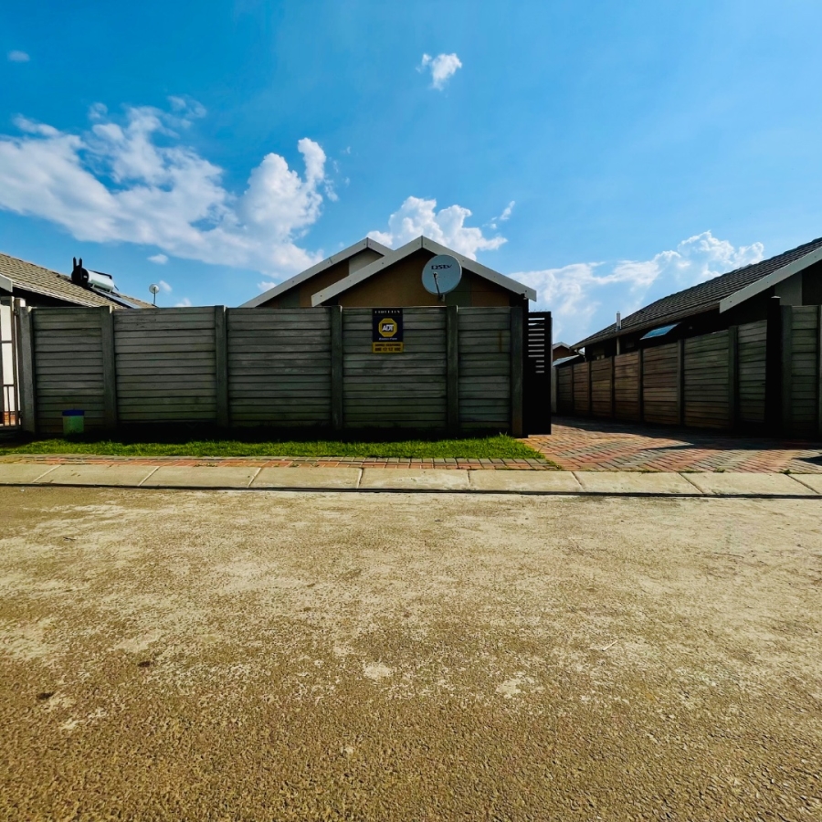 3 Bedroom Property for Sale in Sky City Gauteng