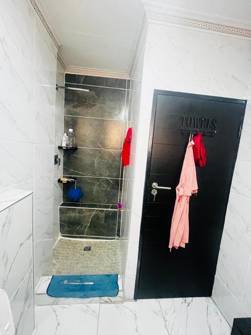 2 Bedroom Property for Sale in Gezina Gauteng