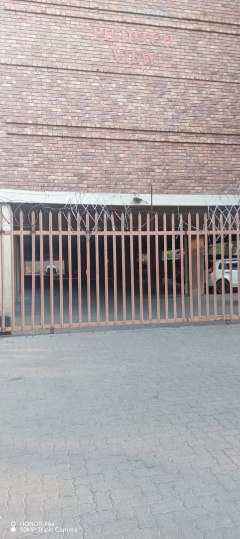2 Bedroom Property for Sale in Pretoria West Gauteng